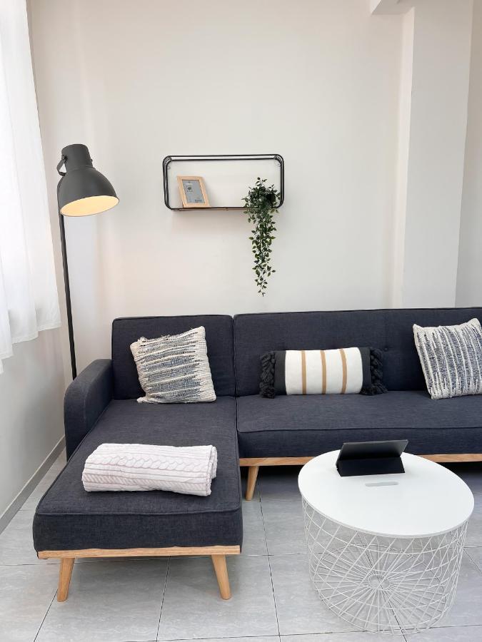 Modern And Spacious Apartment In Downtown ハイファ エクステリア 写真